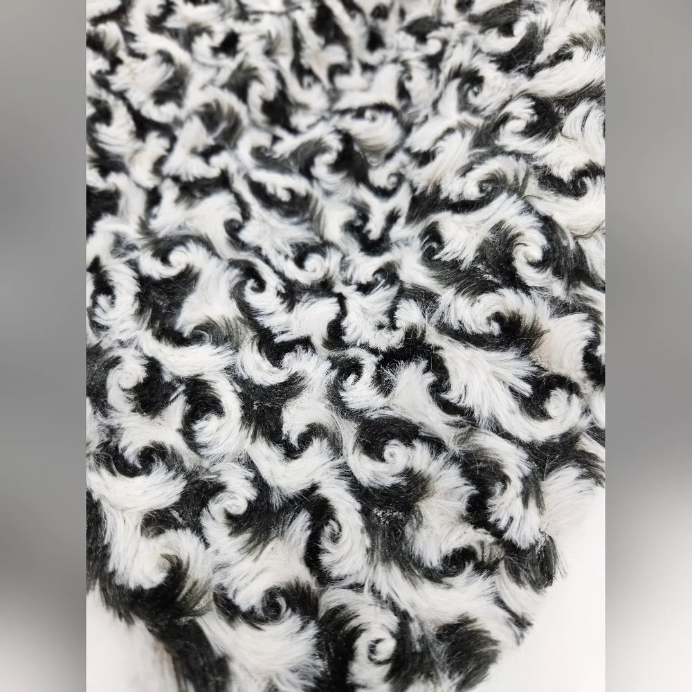 Minky Swirl APEXX Collection Corp. Black & White Infinity Scarf Wrap